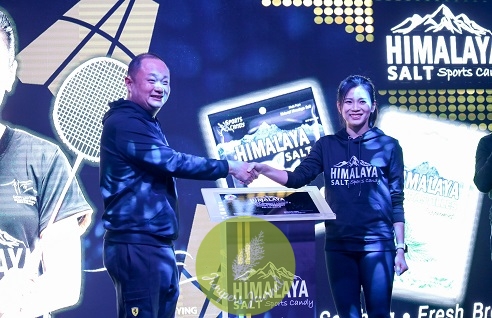 ambassador-signing-ceremony-l-r-kenny-low-founder-and-managing-director-of-nicko-jeep-manufacture-sdn-bhd-goh-liu