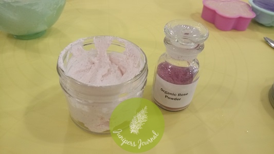 Organic Rose Powder for that beautiful shade of pink