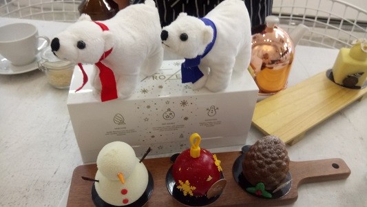 If you purchase the trio, you get them in this festive gift box and it includes the 2 polar bears
