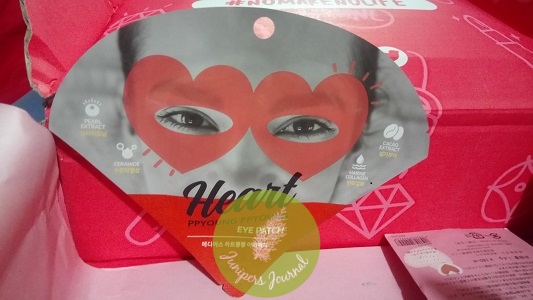 Medius heart eye mask