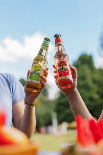 omersby is celebrating Apple Day this year with Somersby Apple Cider and new fan favourite Somersby Watermelon with promotions and consumer contests throughout the month of October. 