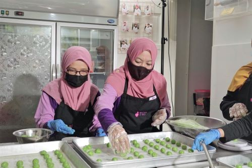 Hada Labo Campaign aims to support the B40 women with business skills and confidence to thrive in their community