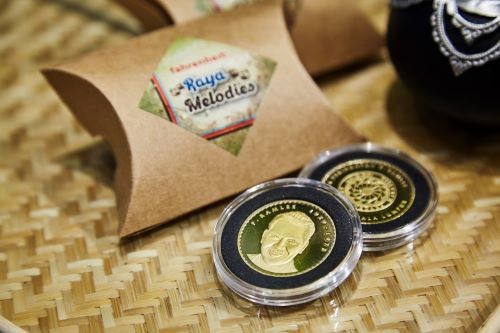 Raya Rewards Special Edition P. Ramlee Medallion Gold Coin