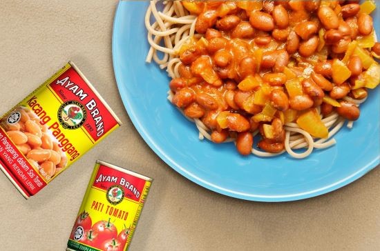 Spaghetti with Baked Beans Sauce