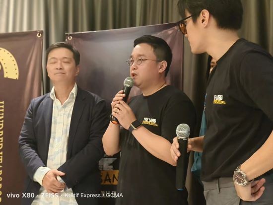 From left to right: Ong Peng Chu (Executive Producer), Lee Moon Ho (Korean Director) and Eddie Chow (Producer)