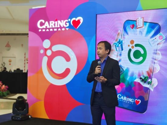 Mr. Loo Jooi Leng, Marketing Director of CARiNG Pharmacy