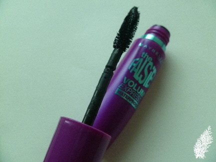 Maybelline Volum’ Express The Falsies™ & MasterLiner