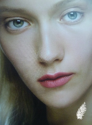 Minimal Makeup With Focus on Lips : MAC Nu-ance Trend