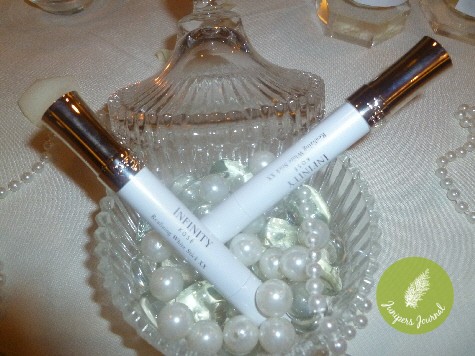 Infinity KOSE Realizing White Stick XX