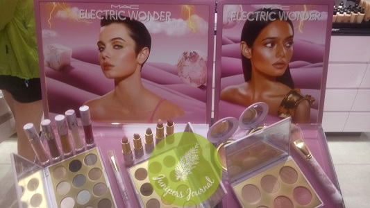 MAC Electric Wonder Collection
