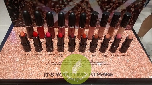 MAC Cosmetics Collector Of The Stars Kit