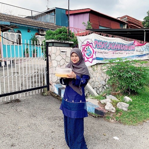 AyamBersamaMu Community Pantry Initiative Goes Viral in Kuala Lumpur
