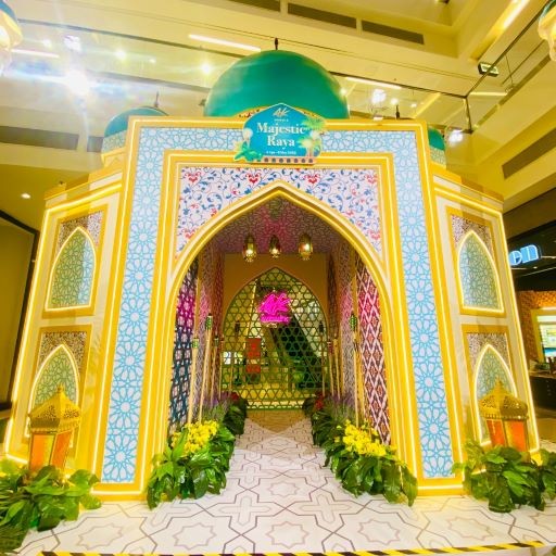 ‘Majestic Raya’ At Avenue K Shopping Mall