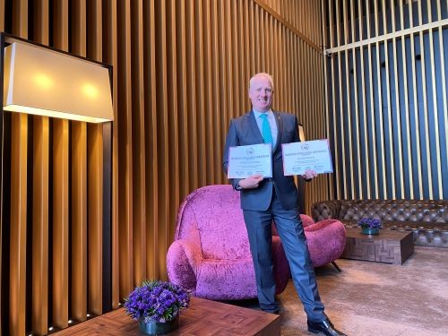 G Hotel Kelawai & Michael Hanratty Bag The 2022 Bizz Award