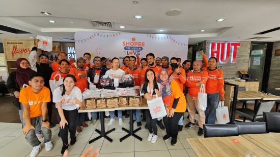 ShopeeFood And Pizza Hut Delivers Love To Food Delivery Partners For Ramadhan And Hari Raya Celebrations