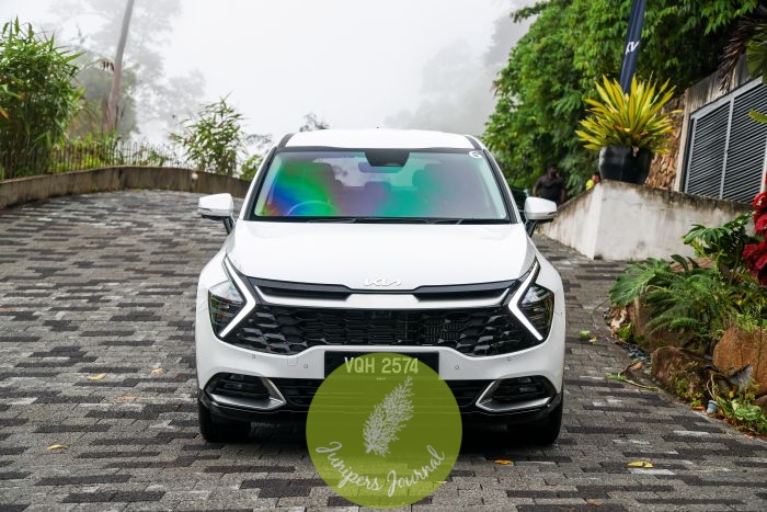 Kia Sportage in 1.6T Hi4 Test Drive Review By Dr Long SP